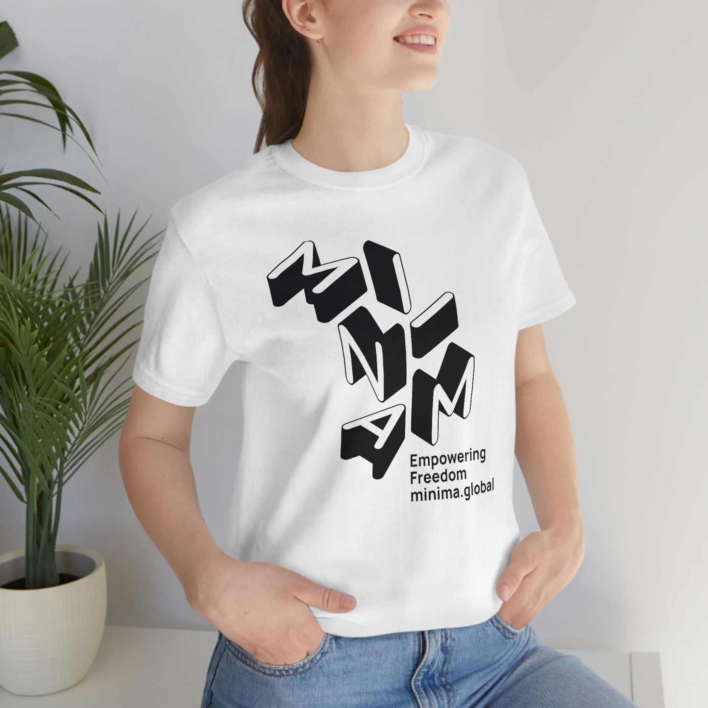 Minima Isometric Tee